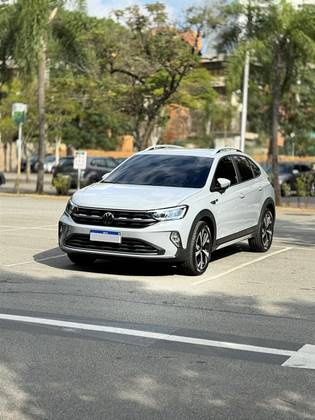 VOLKSWAGEN NIVUS 1.0 200 TSI TOTAL FLEX HIGHLINE AUTOMÁTICO